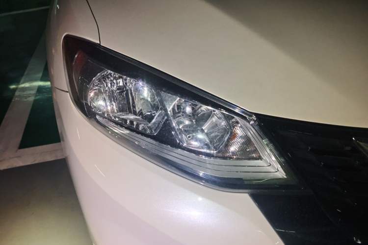 Used Nissan Tiida 2020 1.6L CVT Smart Drive Edition Right Front Headlight