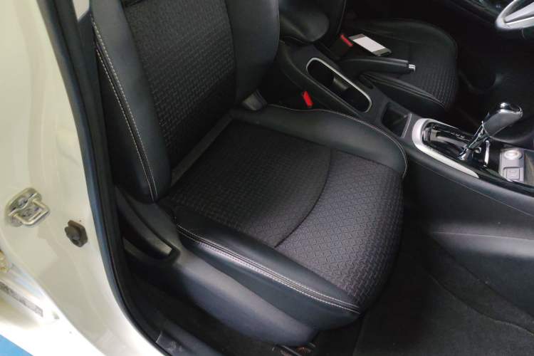 Used Nissan Tiida 2020 1.6L CVT Smart Drive Edition Right Front Seat