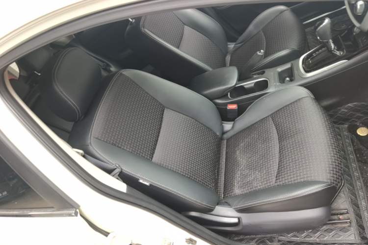 Used Nissan Tiida 2020 1.6L CVT Smart Drive Edition Right Front Seat