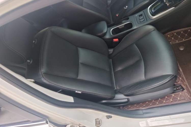 Used Nissan Tiida 2020 1.6L CVT ZhiZun Edition Right Front Seat
