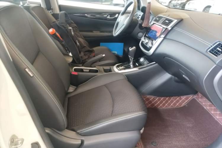Used Nissan Tiida 2020 1.6L CVT Smart Drive Edition Right Front Seat
