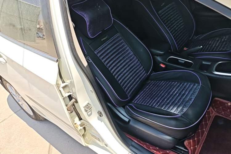 Used Nissan Tiida 2020 1.6L CVT Cool Edition Right Front Seat