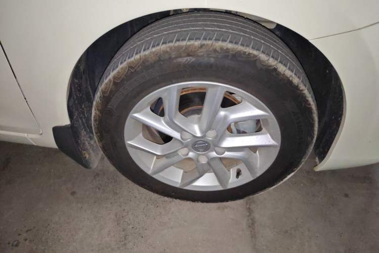 Used Nissan Tiida 2020 1.6L CVT Cool Edition Right Front Wheel Hub