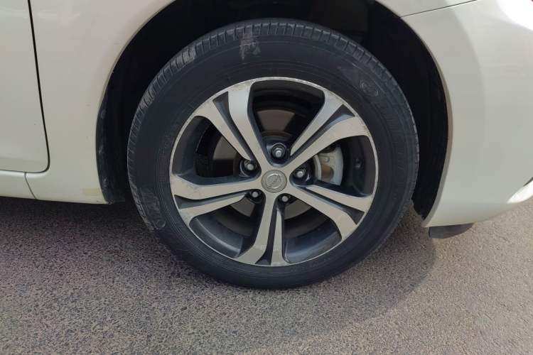 Used Nissan Tiida 2020 1.6L CVT Smart Drive Edition Right Front Wheel Hub