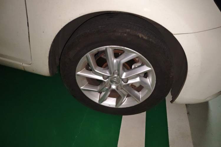 Used Nissan Tiida 2020 1.6L CVT Smart Drive Edition Right Front Wheel Hub