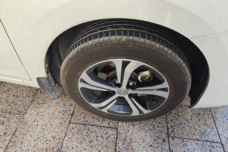 Used Nissan Tiida 2020 1.6L CVT Smart Drive Edition Right Front Wheel Hub