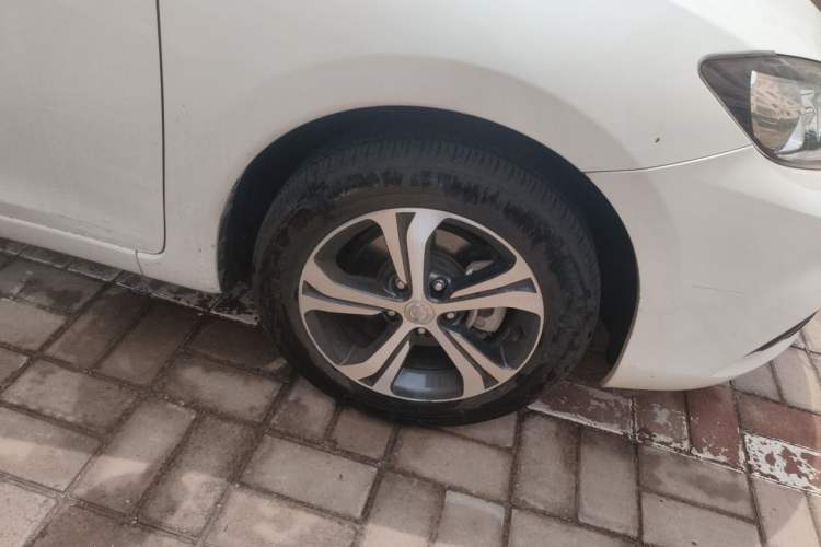 Used Nissan Tiida 2020 1.6L CVT Smart Drive Edition Right Front Wheel Hub