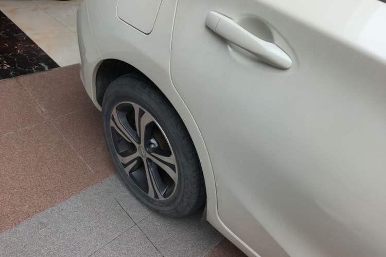 Used Nissan Tiida 2020 1.6L CVT Smart Drive Edition Right Rear Wheel Hub