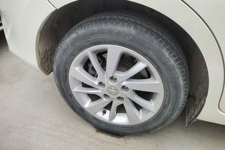 Used Nissan Tiida 2020 1.6L CVT Cool Edition Right Rear Wheel Hub
