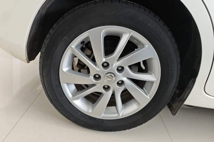 Used Nissan Tiida 2020 1.6L CVT Cool Edition Right Rear Wheel Hub