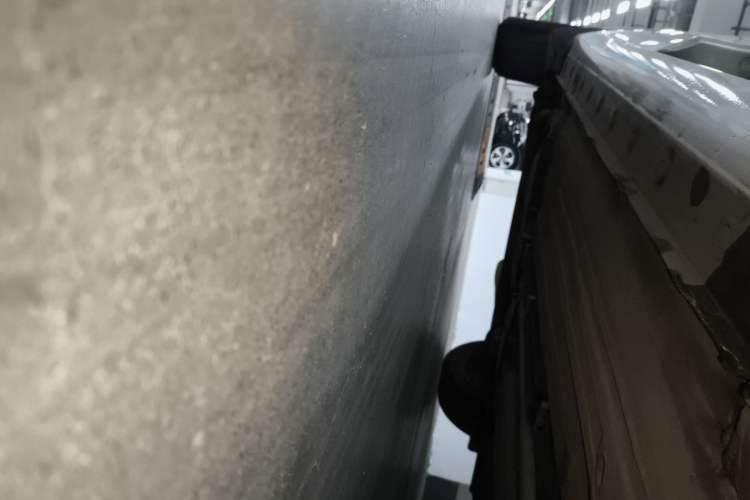 Used Nissan Tiida 2020 1.6L CVT Smart Drive Edition Right Side Sill