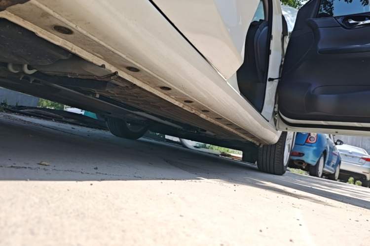 Used Nissan Tiida 2020 1.6L CVT Cool Edition Right Side Sill