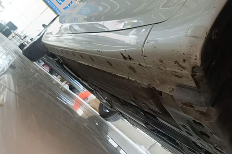 Used Nissan Tiida 2020 1.6L CVT Smart Drive Edition Right Side Sill