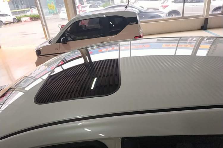 Used Nissan Tiida 2020 1.6L CVT Smart Drive Edition Roof