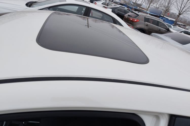 Used Nissan Tiida 2020 1.6L CVT Cool Edition Roof