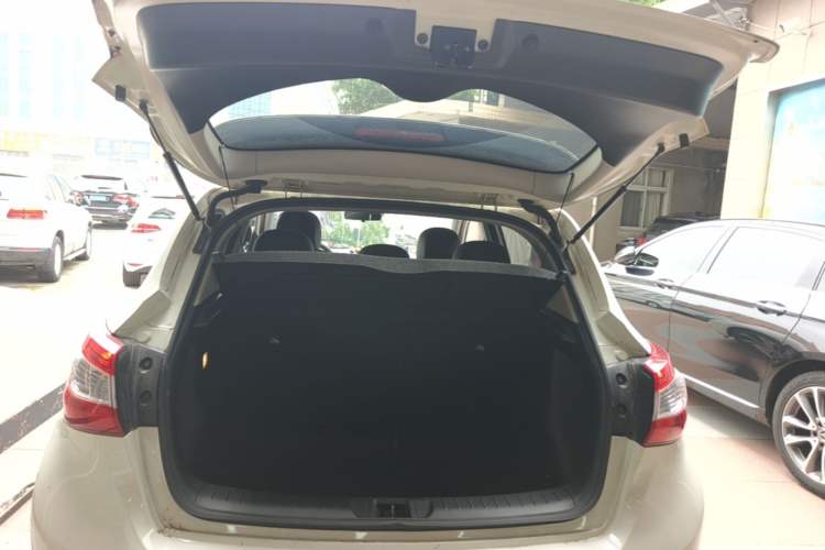 Used Nissan Tiida 2020 1.6L CVT Smart Drive Edition Trunk