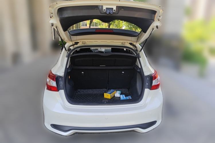 Used Nissan Tiida 2020 1.6L CVT Cool Edition Trunk