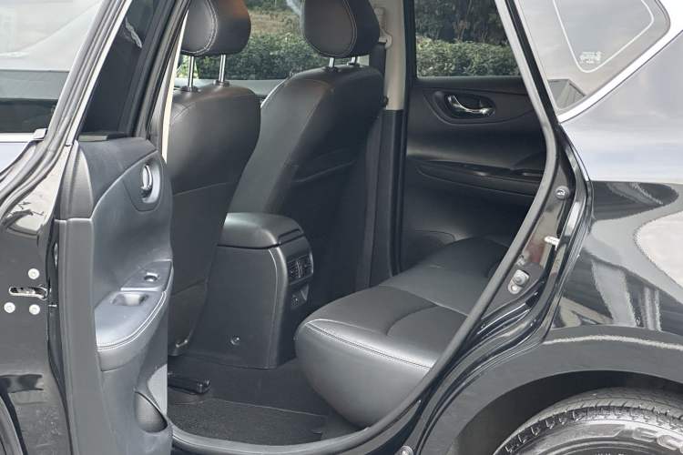 Used Nissan Tiida 2021 1.6L CVT Smart Drive Edition Interior 12