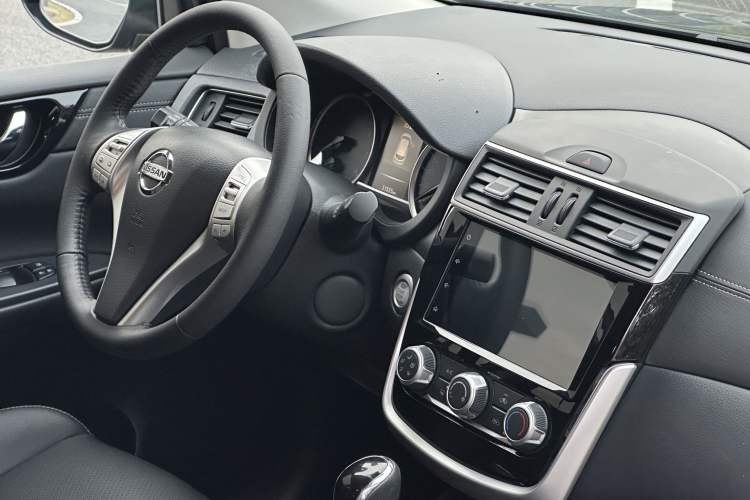 Used Nissan Tiida 2021 1.6L CVT Smart Drive Edition Interior 4