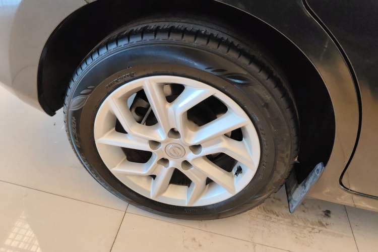 Used Nissan Tiida 2021 1.6L CVT Smart Drive Edition Right Rear Wheel Hub