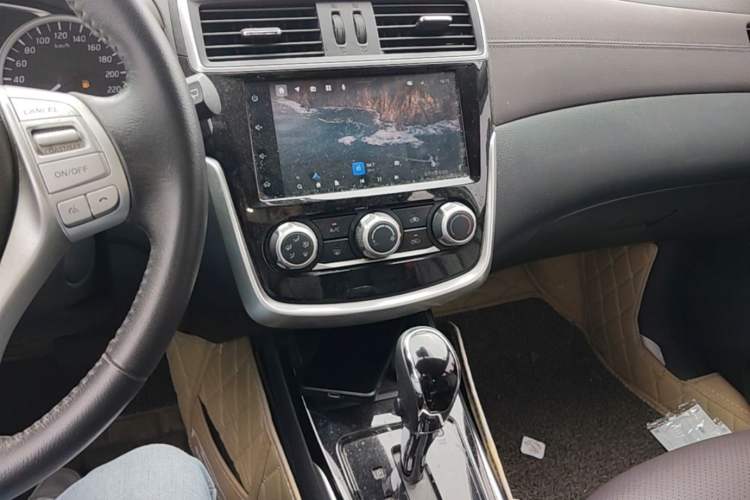 Used Nissan Tiida 2021 1.6L CVT Smart Drive Edition Audio And AC Panel