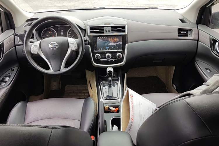 Used Nissan Tiida 2021 1.6L CVT Smart Drive Edition Center Console
