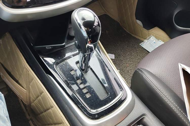 Used Nissan Tiida 2021 1.6L CVT Smart Drive Edition Gear Lever