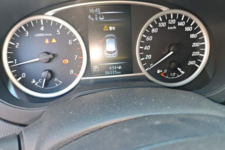 Used Nissan Tiida 2021 1.6L CVT Smart Drive Edition Odometer Close Up