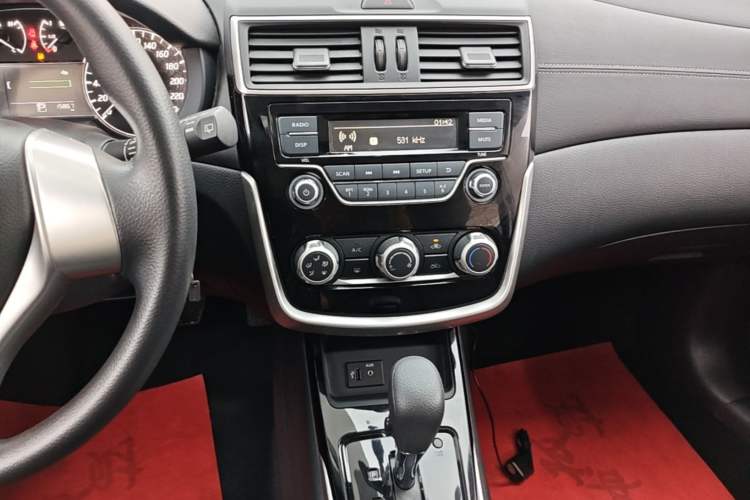 Used Nissan Tiida 2021 1.6L CVT Cool Edition Audio And AC Panel