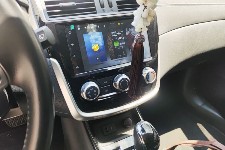 Used Nissan Tiida 2021 1.6L CVT Smart Drive Edition Audio And AC Panel