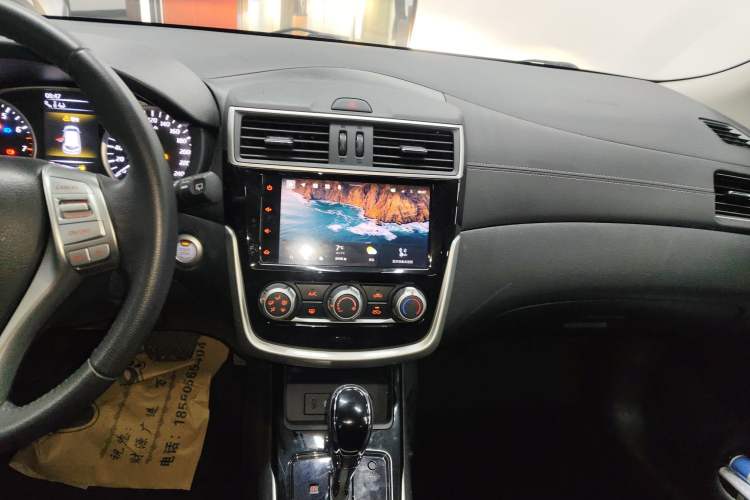 Used Nissan Tiida 2021 1.6L CVT Smart Drive Edition Audio And AC Panel