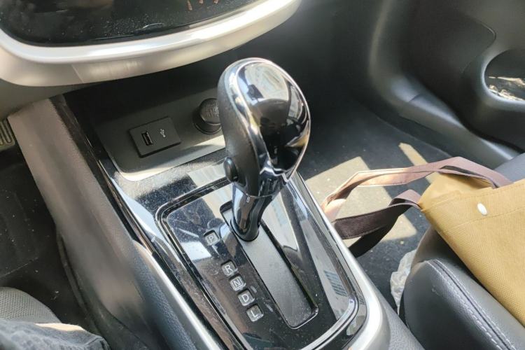 Used Nissan Tiida 2021 1.6L CVT Smart Drive Edition Gear Lever