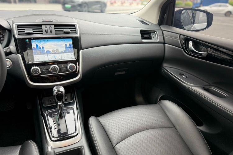 Used Nissan Tiida 2021 1.6L CVT Smart Drive Edition Interior 10