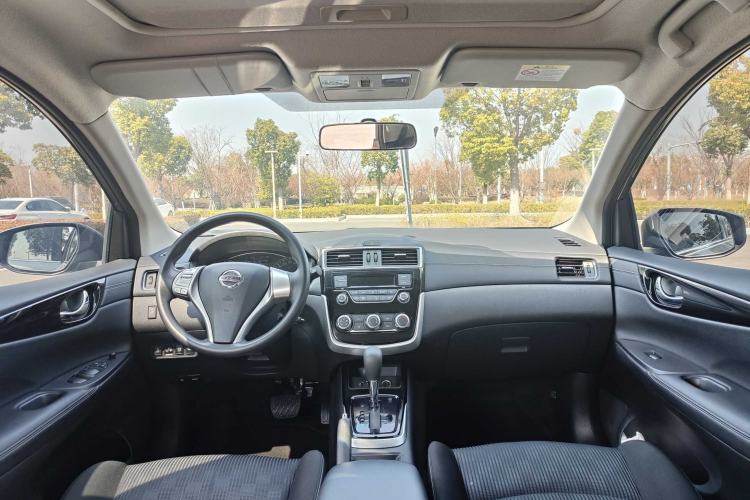 Used Nissan Tiida 2021 1.6L CVT Cool Edition Interior 4