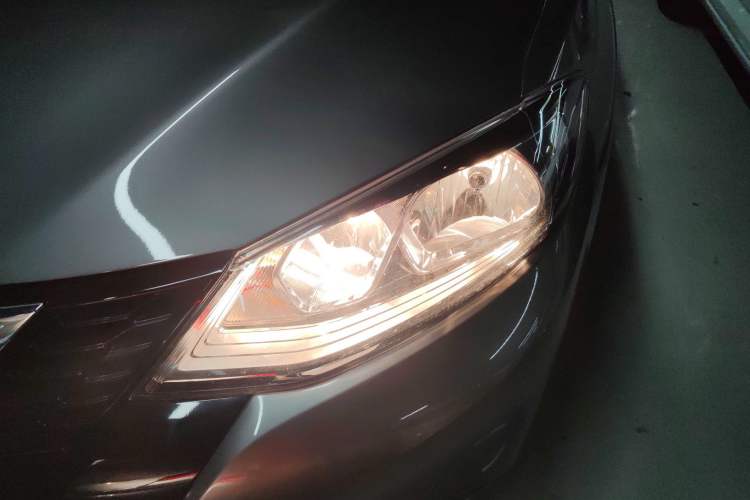 Used Nissan Tiida 2021 1.6L CVT Cool Edition Left Front Headlight
