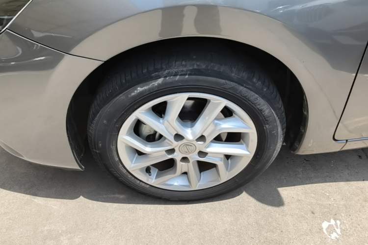 Used Nissan Tiida 2021 1.6L CVT Smart Drive Edition Left Front Wheel Hub