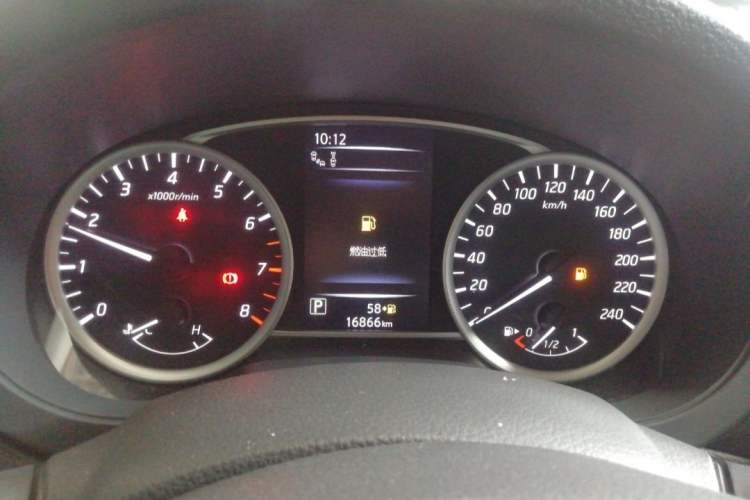 Used Nissan Tiida 2021 1.6L CVT Smart Drive Edition Odometer Close Up
