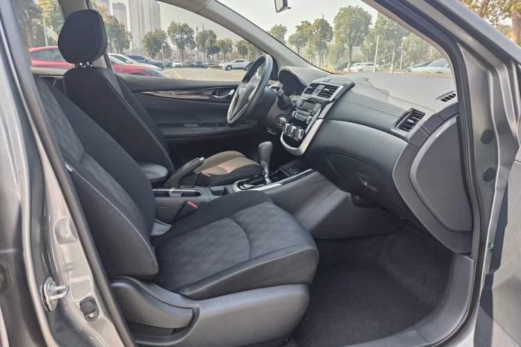 Used Nissan Tiida 2021 1.6L CVT Cool Edition Right Front Seat