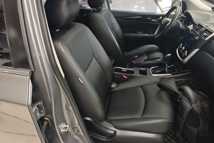 Used Nissan Tiida 2021 1.6L CVT Smart Drive Edition Right Front Seat