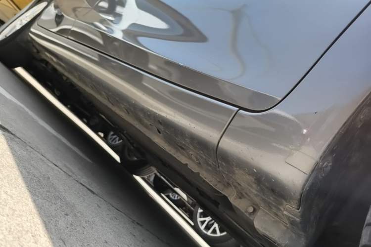 Used Nissan Tiida 2021 1.6L CVT Smart Drive Edition Right Side Sill