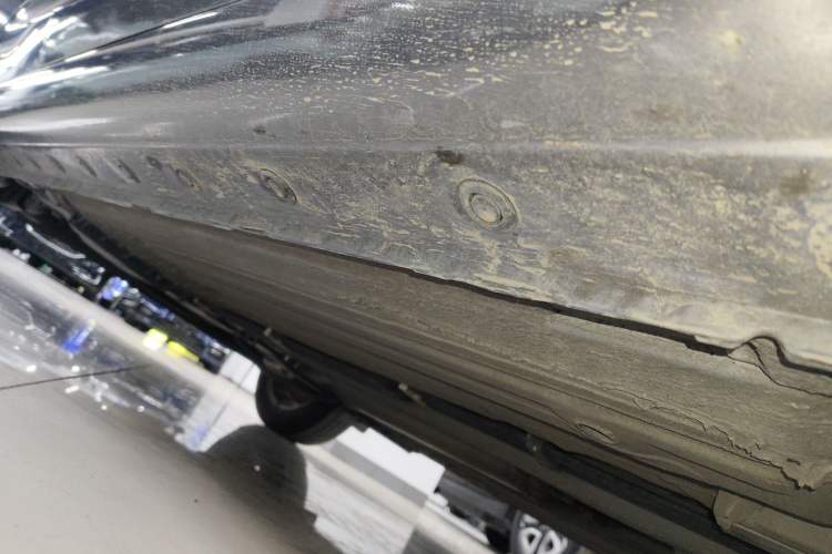 Used Nissan Tiida 2021 1.6L CVT Smart Drive Edition Right Side Sill