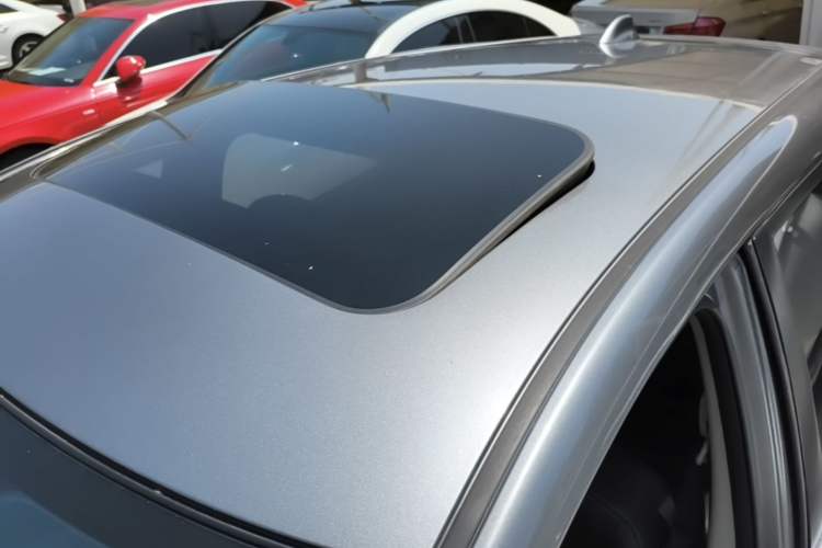 Used Nissan Tiida 2021 1.6L CVT Smart Drive Edition Roof