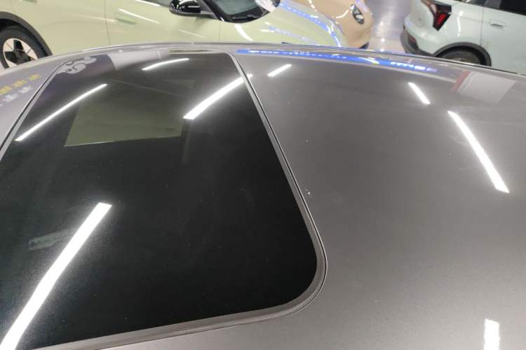 Used Nissan Tiida 2021 1.6L CVT Smart Drive Edition Roof