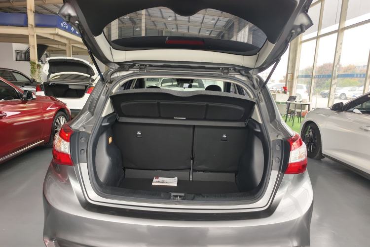 Used Nissan Tiida 2021 1.6L CVT Smart Drive Edition Trunk