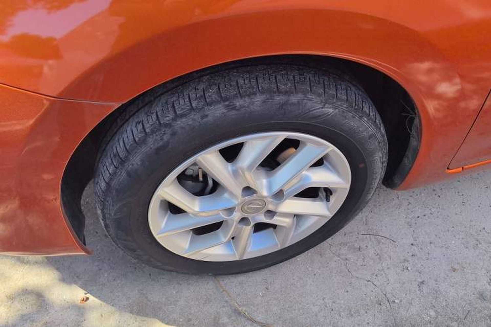 Used Nissan Tiida 2021 1.6L CVT Smart Drive Edition Left Front Wheel Hub