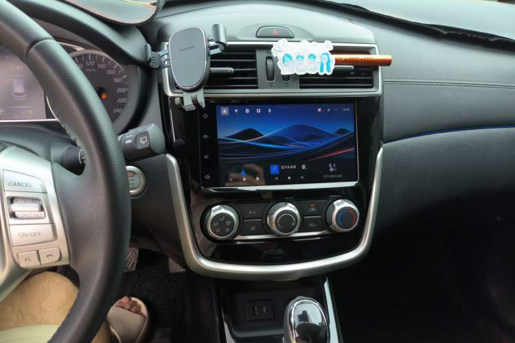 Used Nissan Tiida 2021 1.6L CVT Smart Drive Edition Audio And AC Panel
