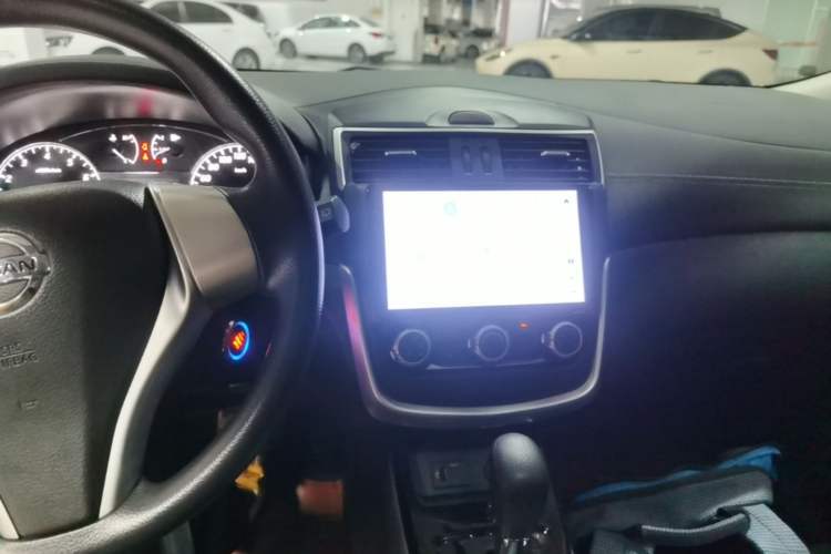 Used Nissan Tiida 2021 1.6L CVT Cool Edition Audio And AC Panel