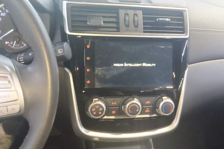 Used Nissan Tiida 2021 1.6L CVT Smart Drive Edition Audio And AC Panel