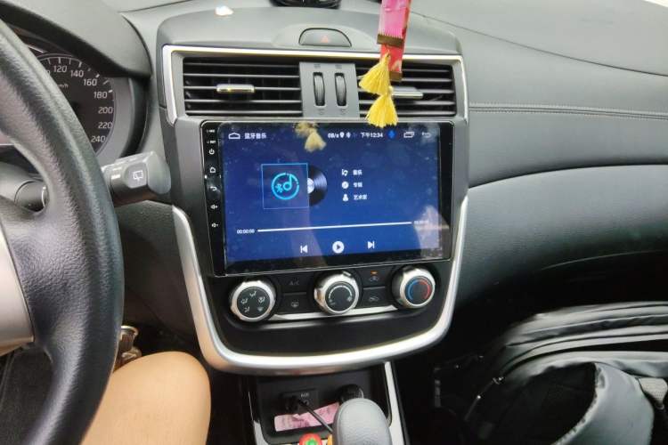 Used Nissan Tiida 2021 1.6L CVT Cool Edition Audio And AC Panel