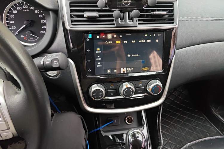 Used Nissan Tiida 2021 1.6L CVT Smart Drive Edition Audio And AC Panel